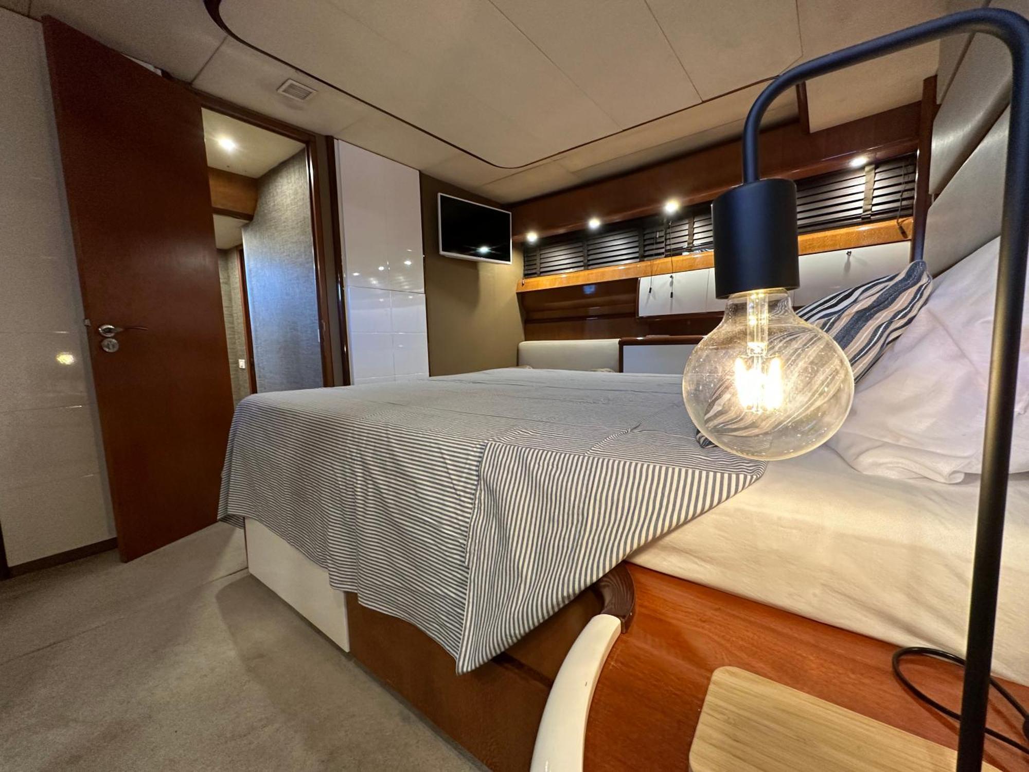 Yacht 20Metros Hotel Sant Adria de Besos Exterior photo